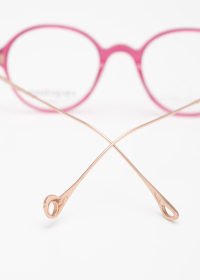 ELIZABETH-C.N_N-9_PMS_1250