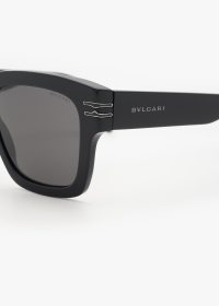 BV40015I-01A_PMS_8157