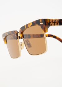 SMU 10ZS-19P2ZI_PMS_4220