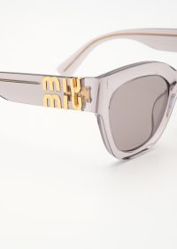 SMU 01YS-12W20I_PMS_6495