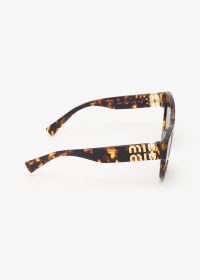 SMU 01YS-14L09Z_PMS_6444