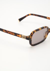 SMU 11ZS-14L20I_PMS_6497